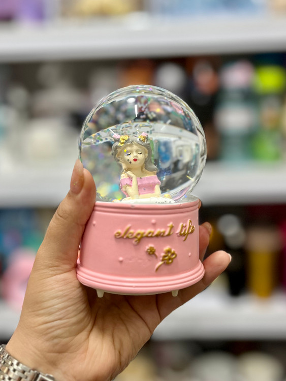 گوی کریستالی کودک