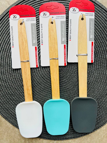 کفگیر سیلیکونی آشپزی نسوز خارجی