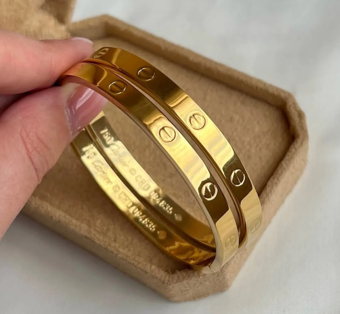 دستبند کارتیر