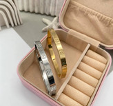 دستبند کارتیر